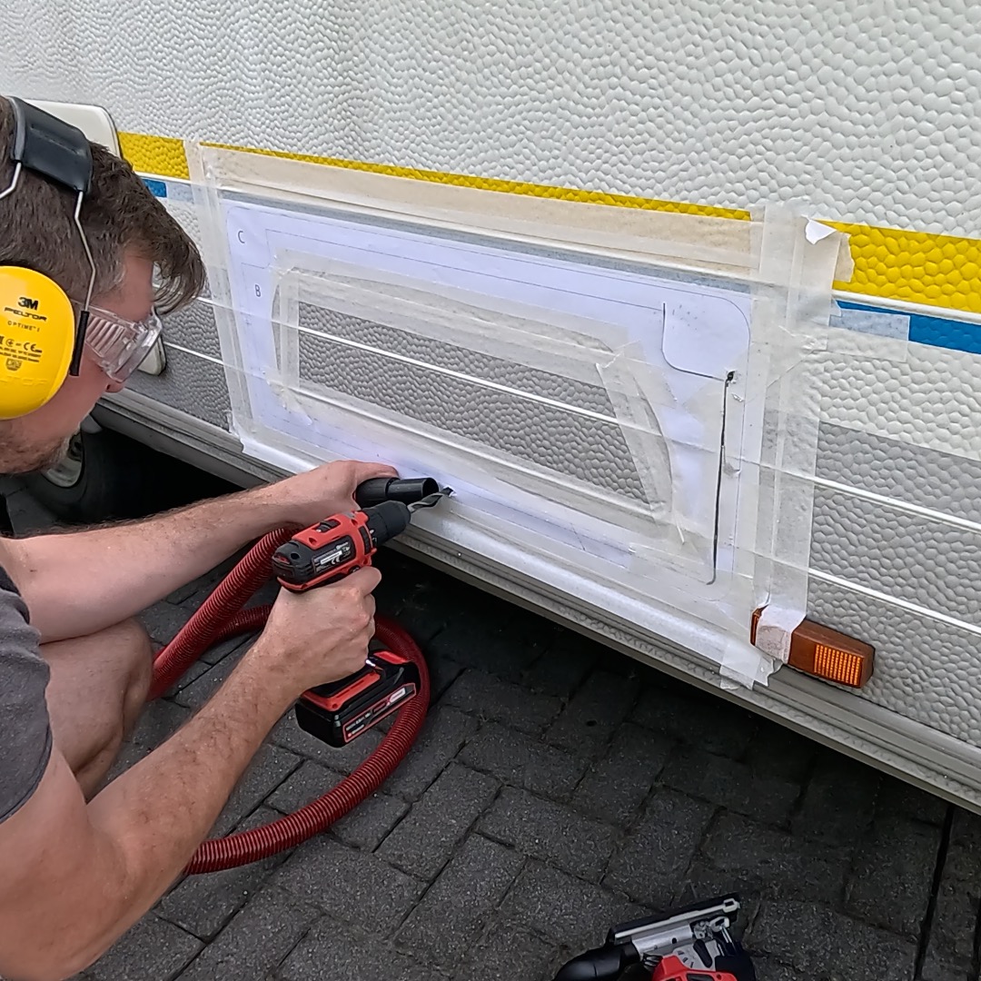 Serviceklappe nachrüsten